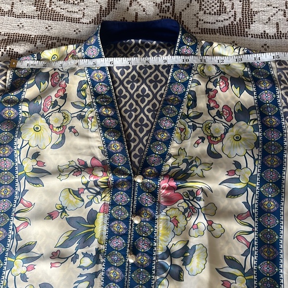 Designer Silk Kameez/Kurta - Picture 7 of 10